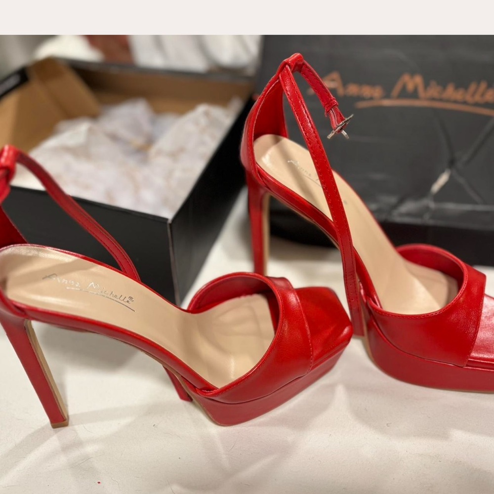 Anne Michelle Vibrant Red Heels